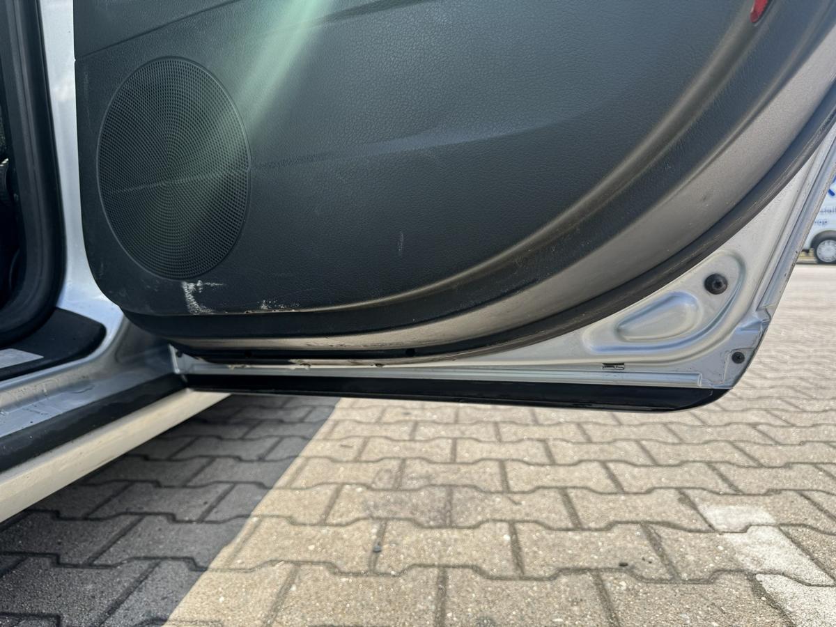 Seat Exeo original T&uuml;r hinten rechts LS7Y Lunasilber Kombi Rohbau Bj.2010